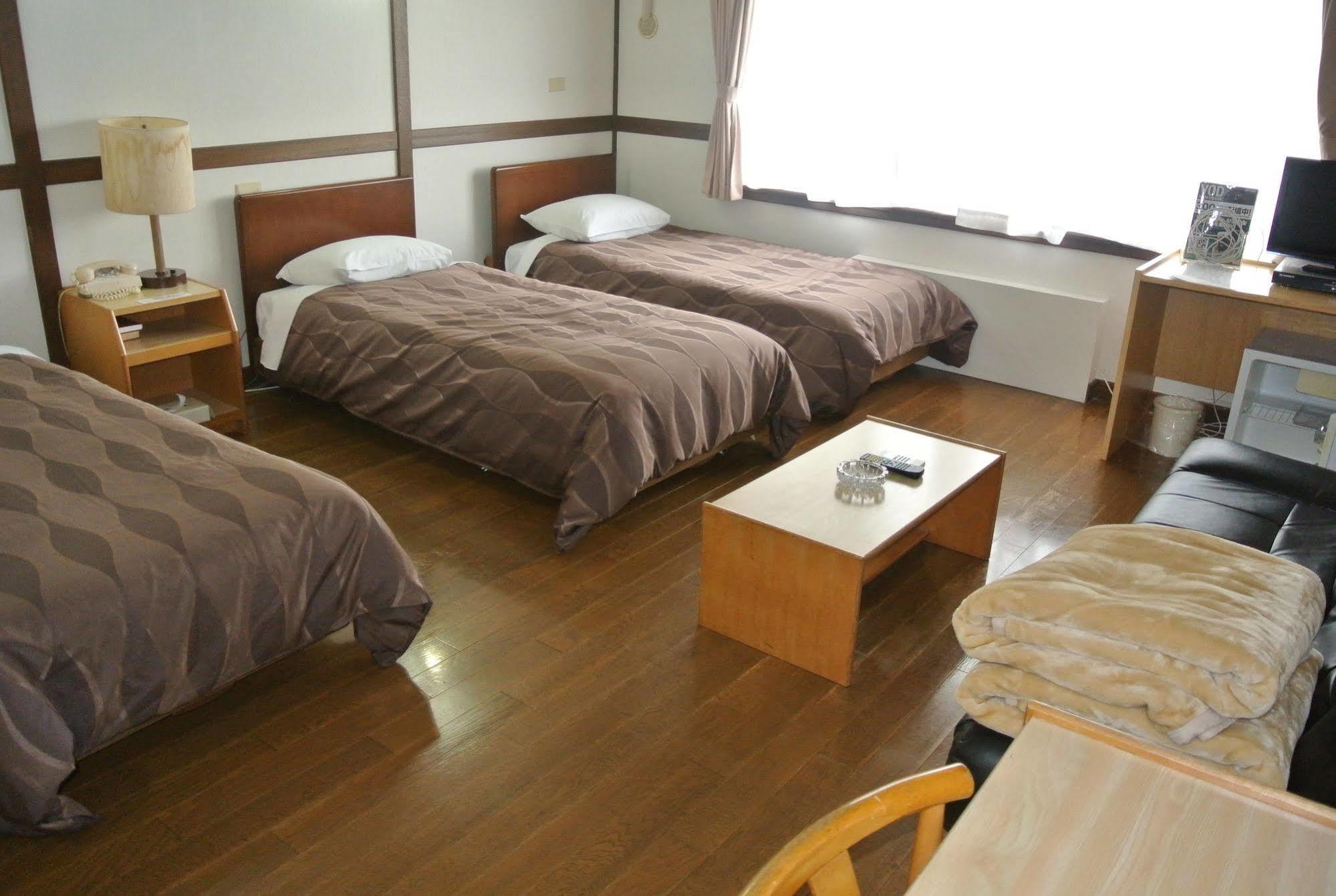 Hotel Biwako Plaza Moriyama Екстер'єр фото